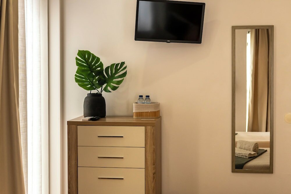 Фото Central Guest House