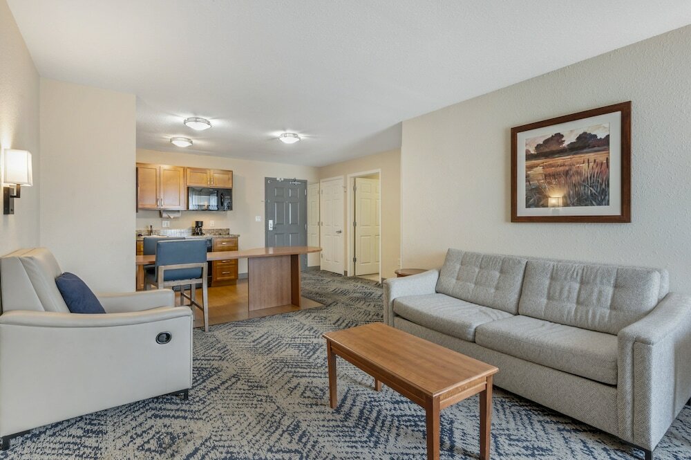 Фото Candlewood Suites Indianapolis East, an Ihg Hotel