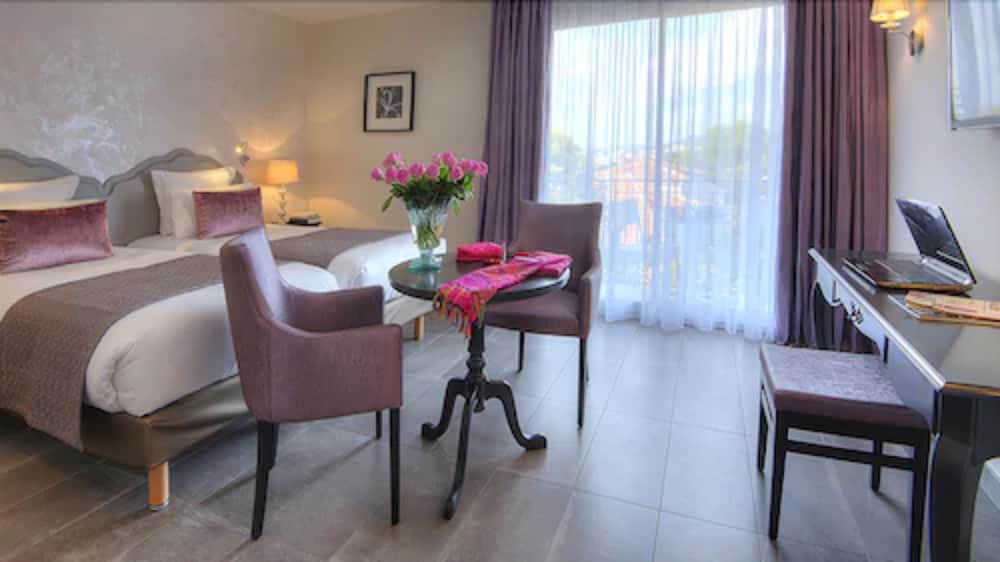 Фото La Bastide de l'Oliveraie