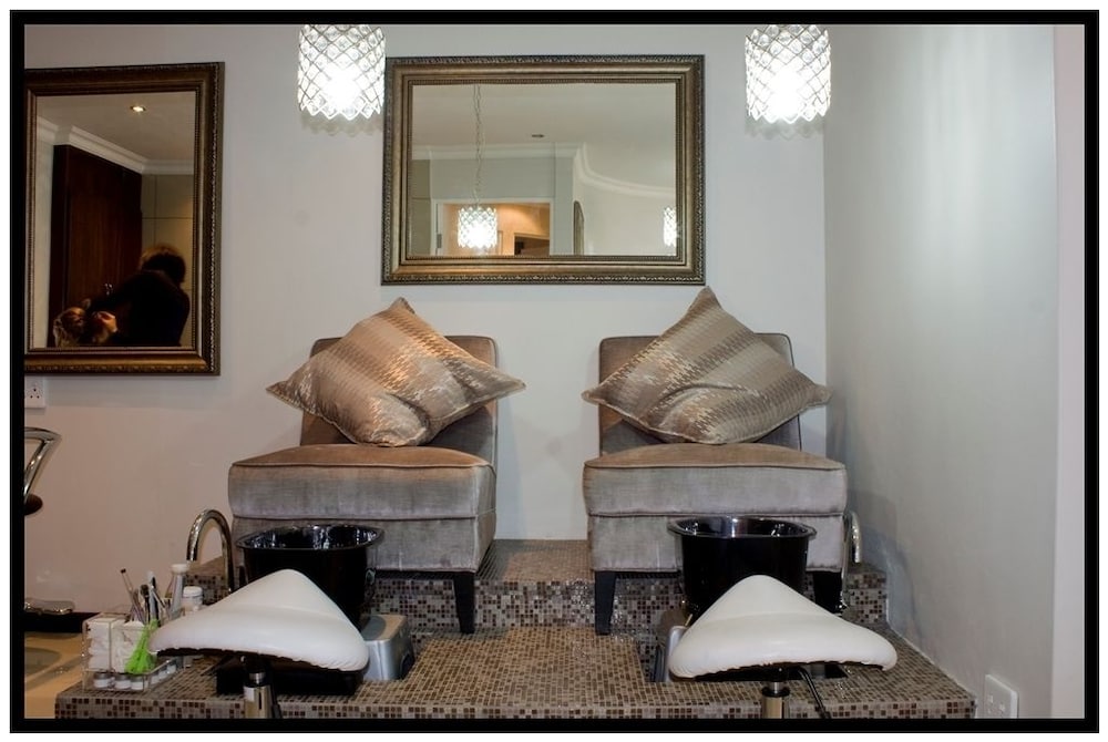 Фото Alveston Manor