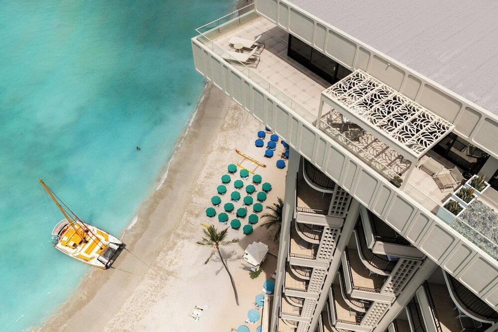 Фото Moana Surfrider, A Westin Resort & SPA, Waikiki Beach