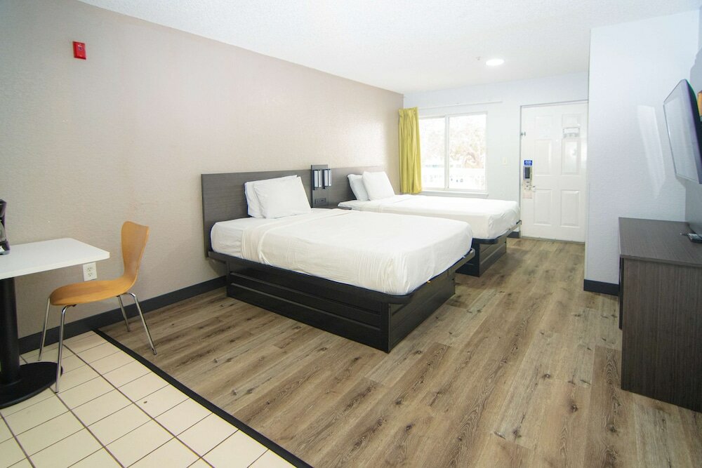 Фото Studio 6 West Palm Beach, Fl