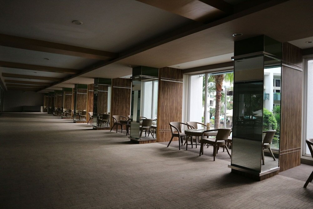 Фото Garden Orchid Hotel