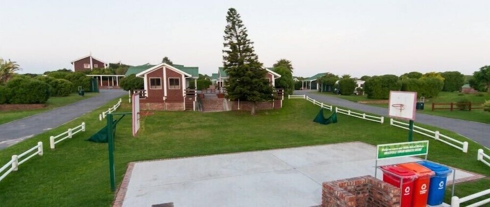 Фото Pine Lodge Resort