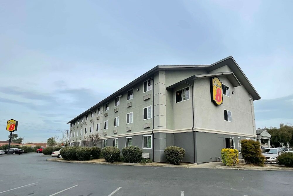 Фото Super 8 by Wyndham Sacramento/Florin Rd