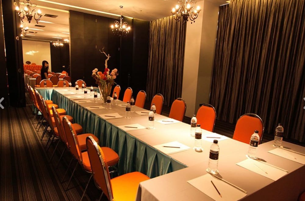 Фото The Heritage Hotels Bangkok