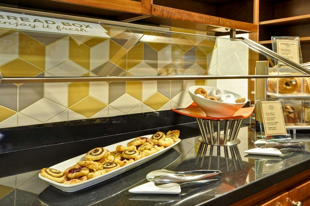 Фото Hyatt Place Albuquerque Uptown