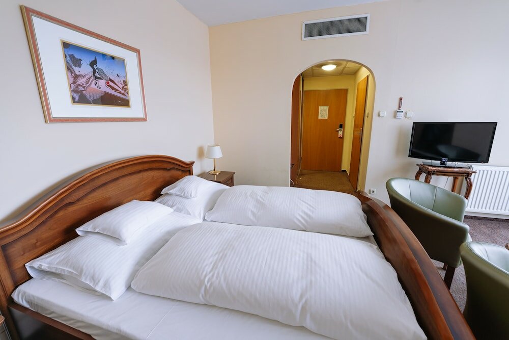 Фото Pannonia Hotel