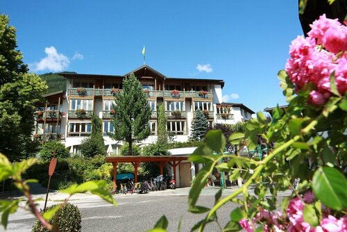 Внешний вид отеля Hotel Eschenhof в Баде Клайнкирххайме, фото 4