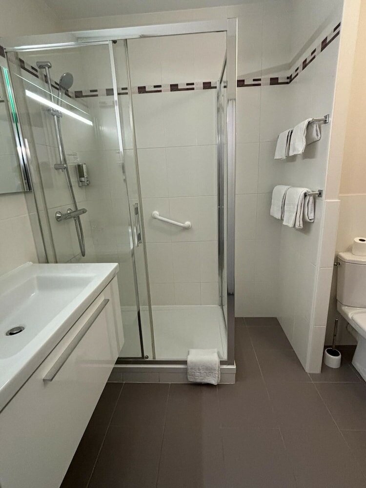 Фото Hotel Le Castel Fleuri