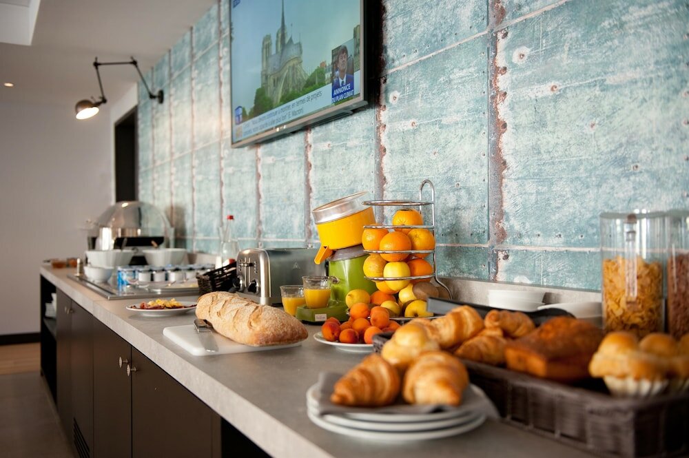 Фото Campanile Limoges Centre - Gare