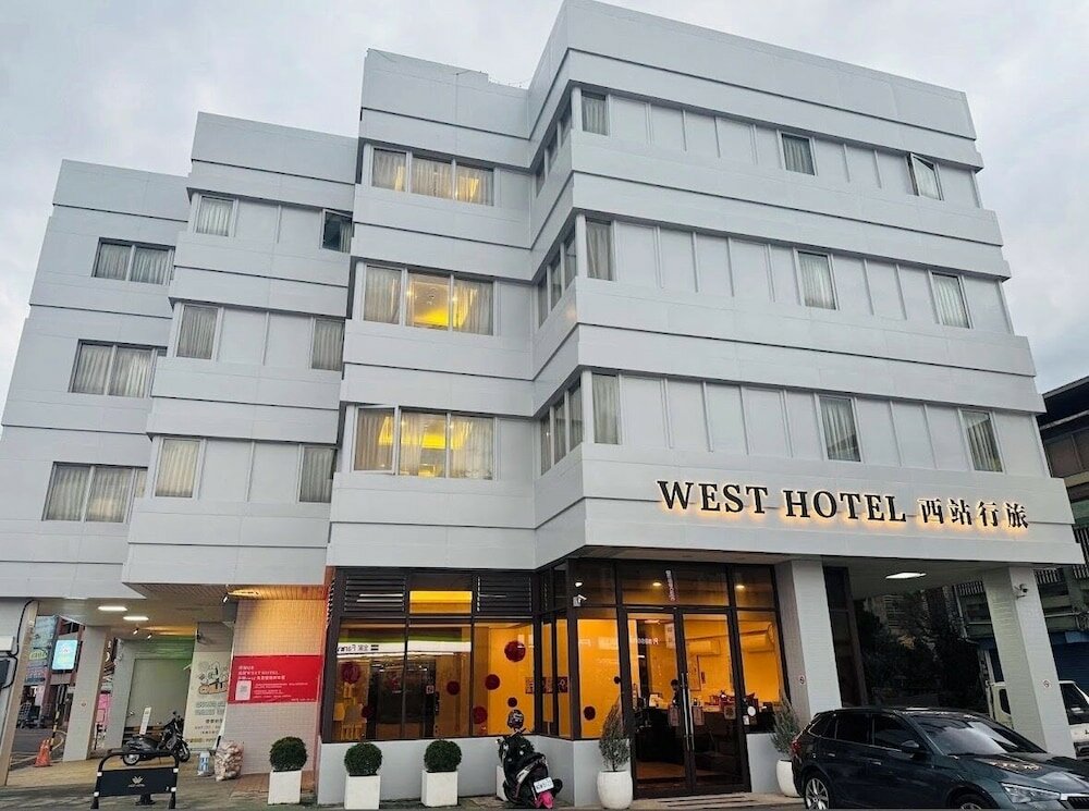 Фото West Hotel