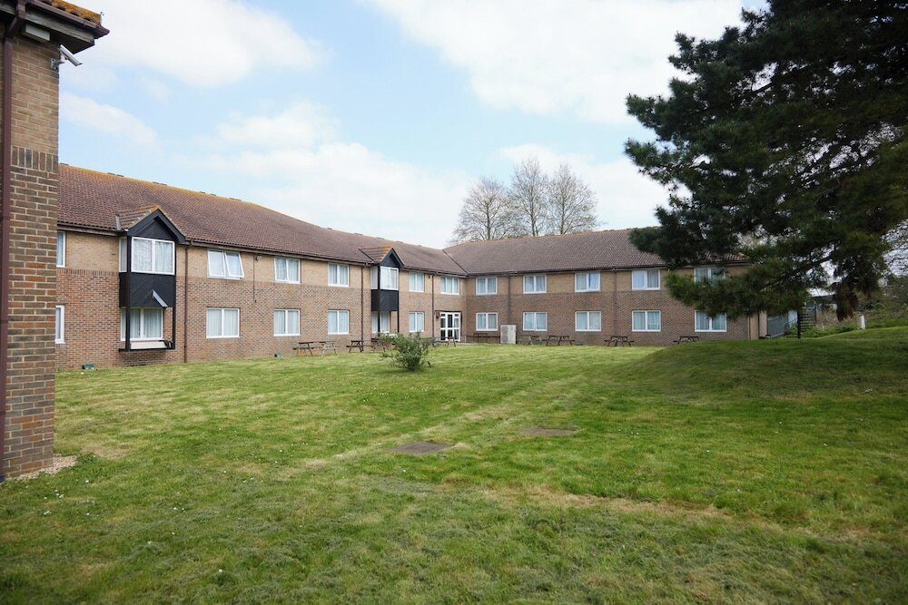 Фото Farmhouse Innlodge by Greene King Inns