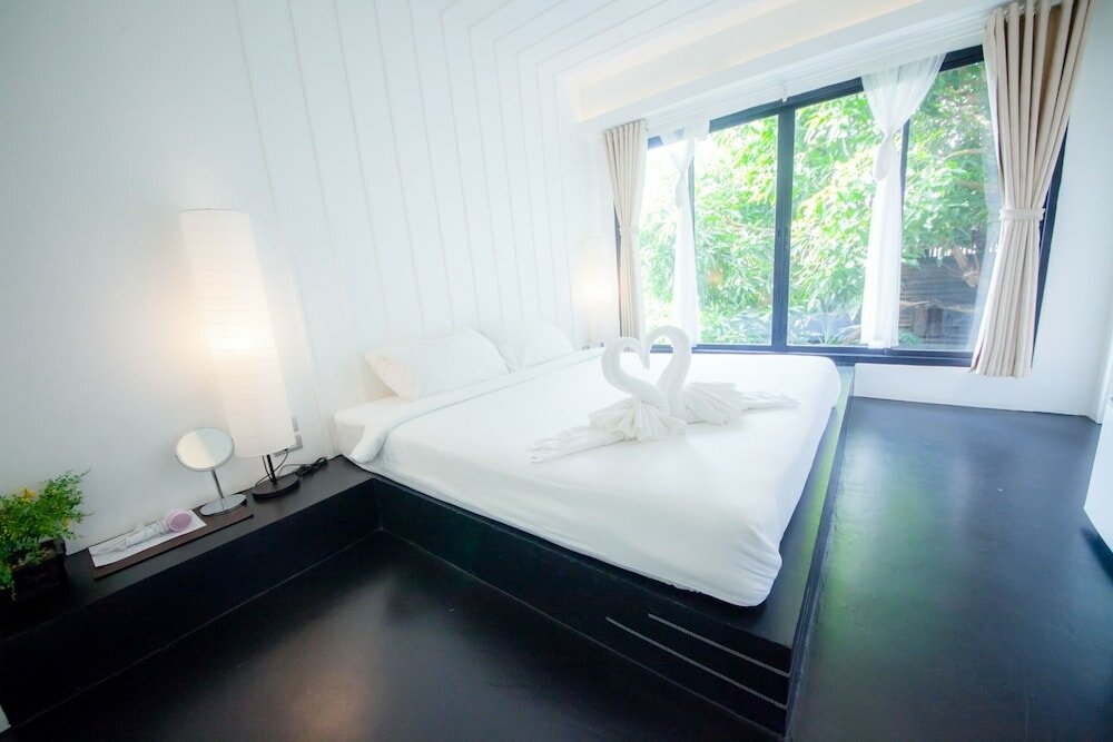 Фото Trat 101 Waterfront Hotel