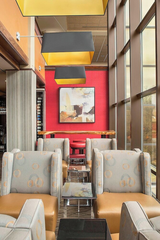 Фото Sheraton Suites Akron Cuyahoga Falls