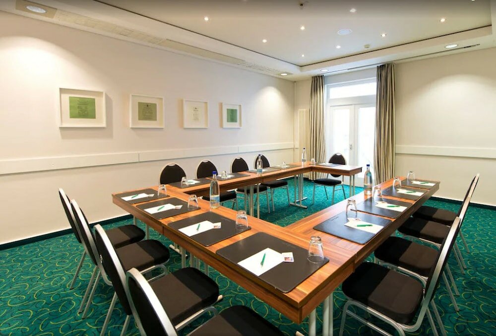 Фото Hotel Kaiserin Augusta