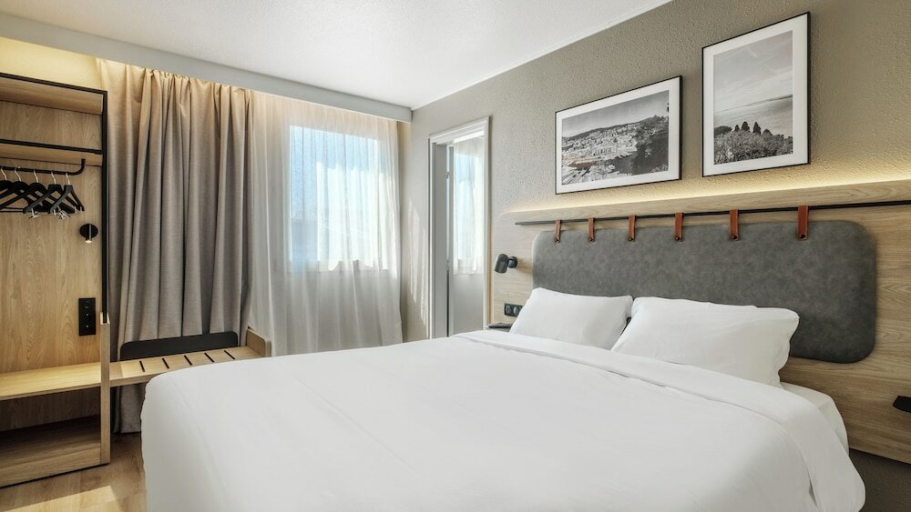 Фото Campanile Nice Airport