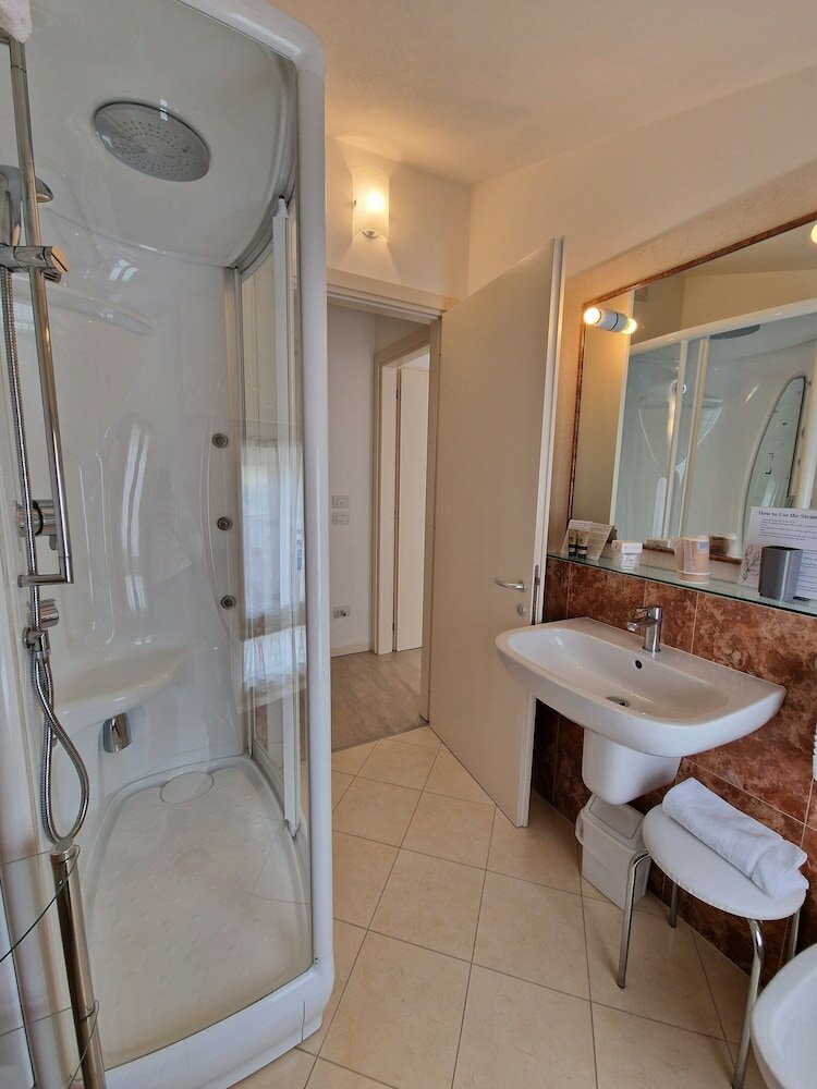 Фото Hotel Villa Anthea