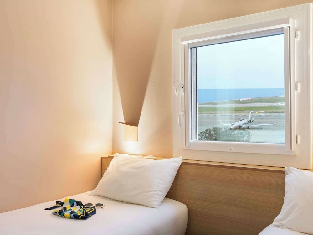 Фото Greet Hotel Nice Aéroport Promenade des Anglais