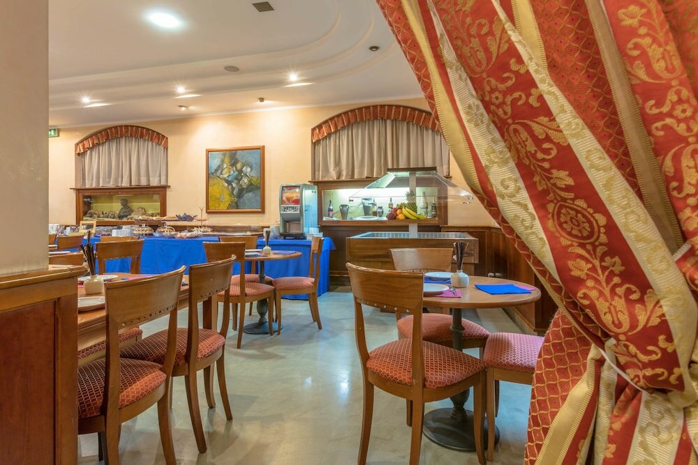 Фото Hotel Traiano