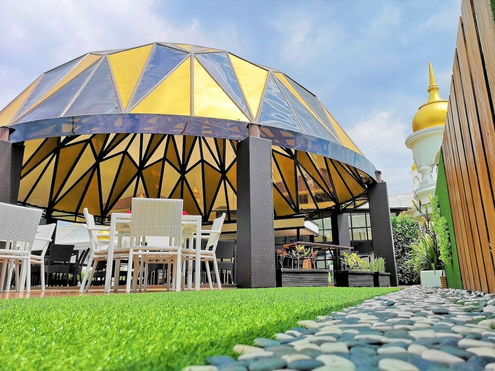 Фото Tara Hotel Yogyakarta