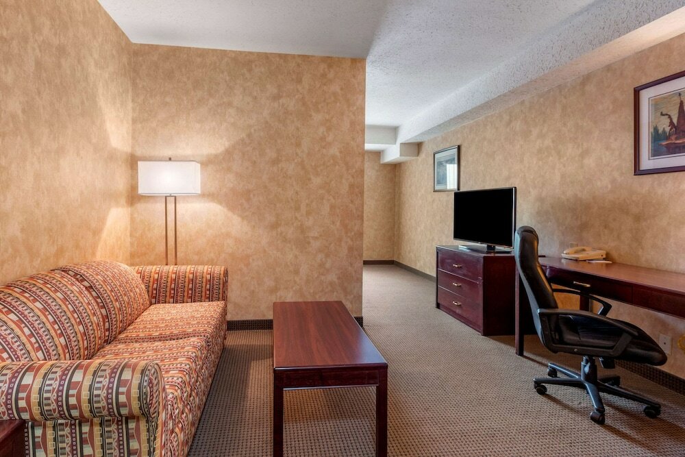 Фото Comfort Inn Sturgeon Falls