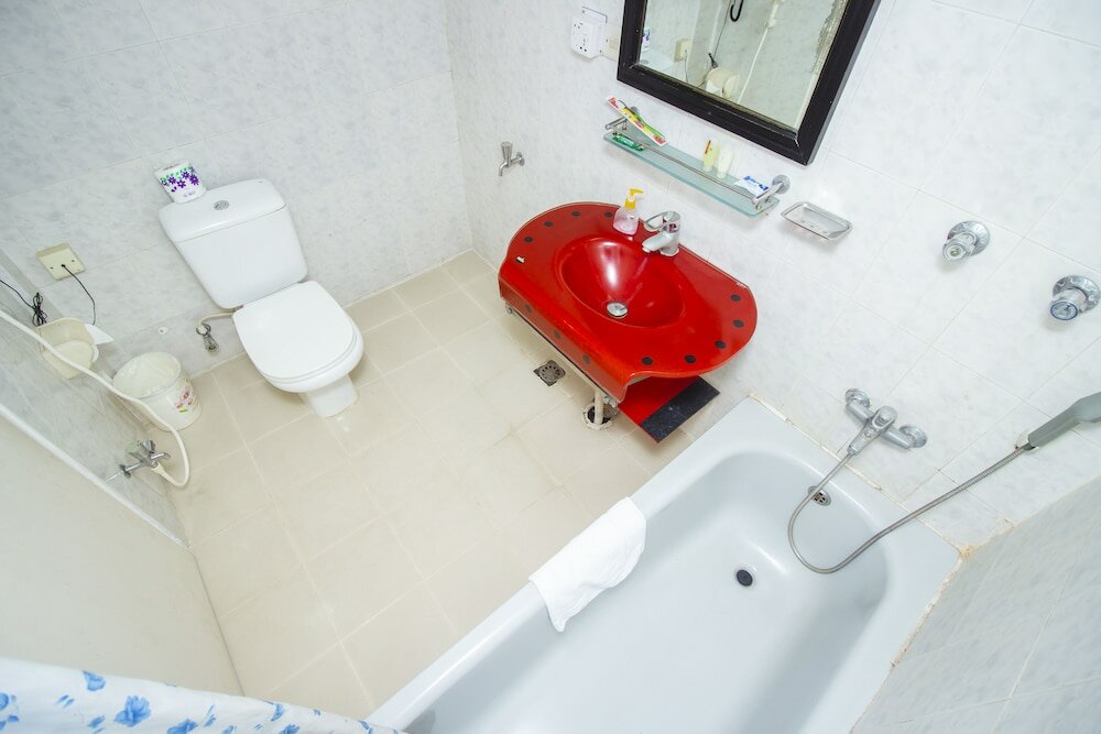 Фото Hotel Lake Breeze