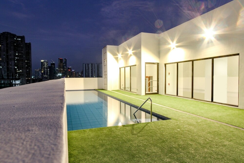 Фото Privato Makati