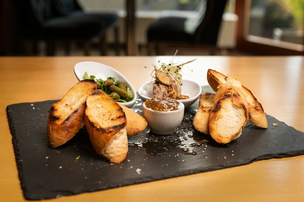 Фото Hotel Troja