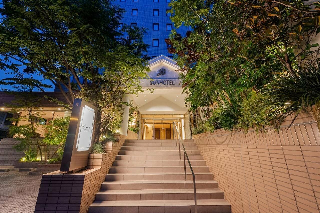 Фото отеля 1