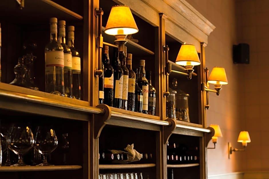 Фото De Limbourg