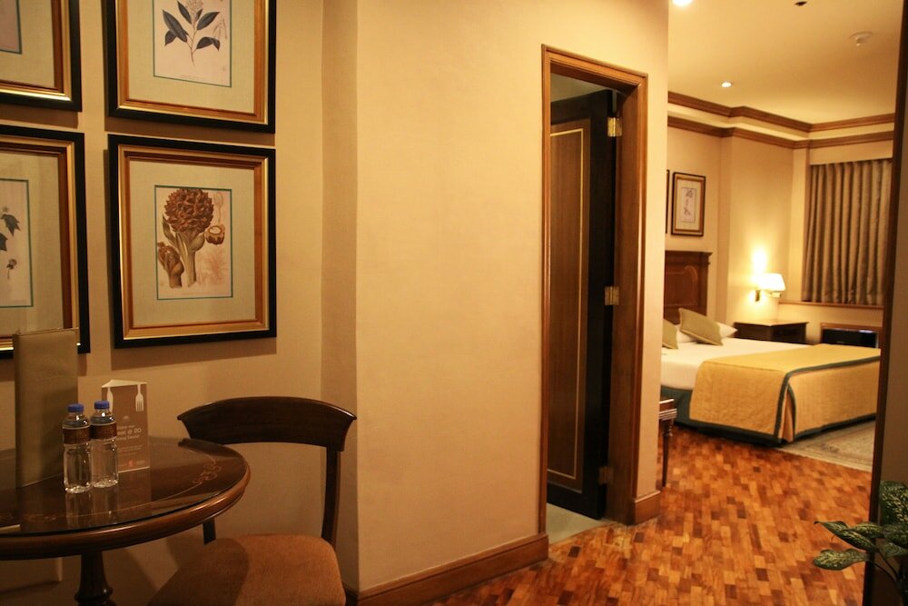 Фото Herald Suites