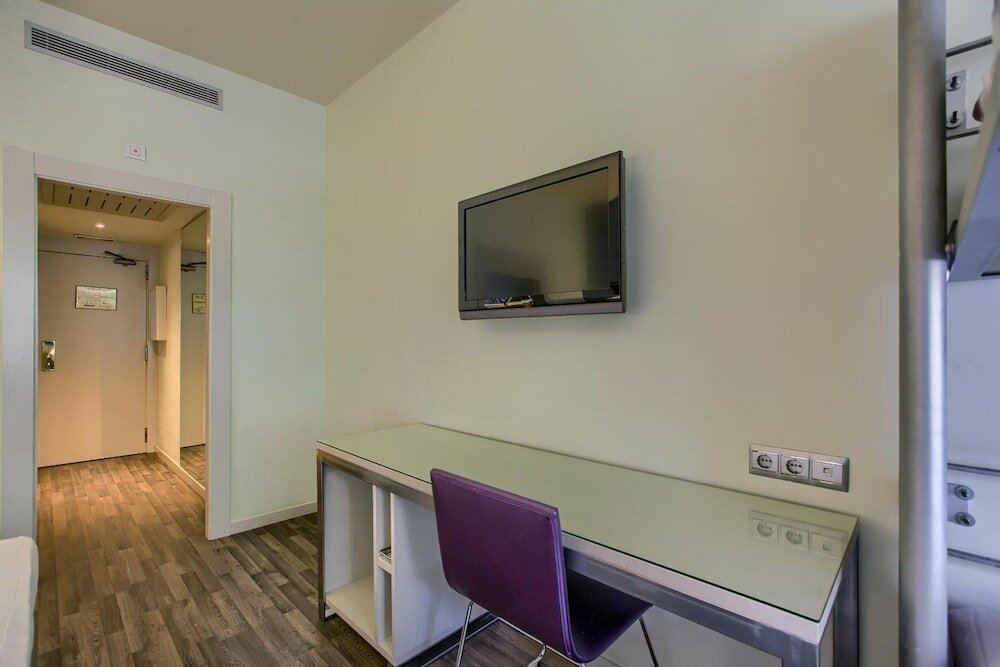 Фото Líbere Madrid Chamberí