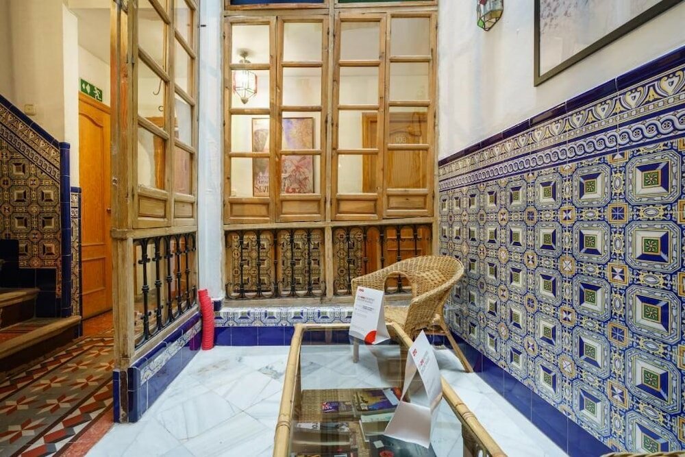 Фото Oyo Hostal Austria