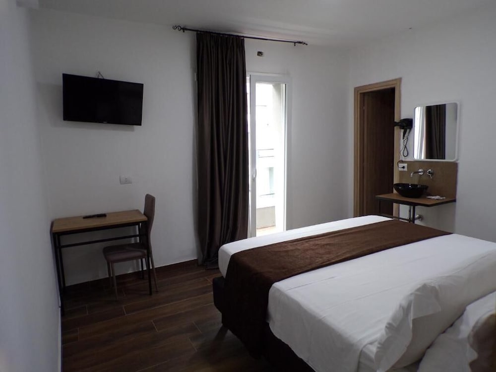 Фото Hotel Nord Est