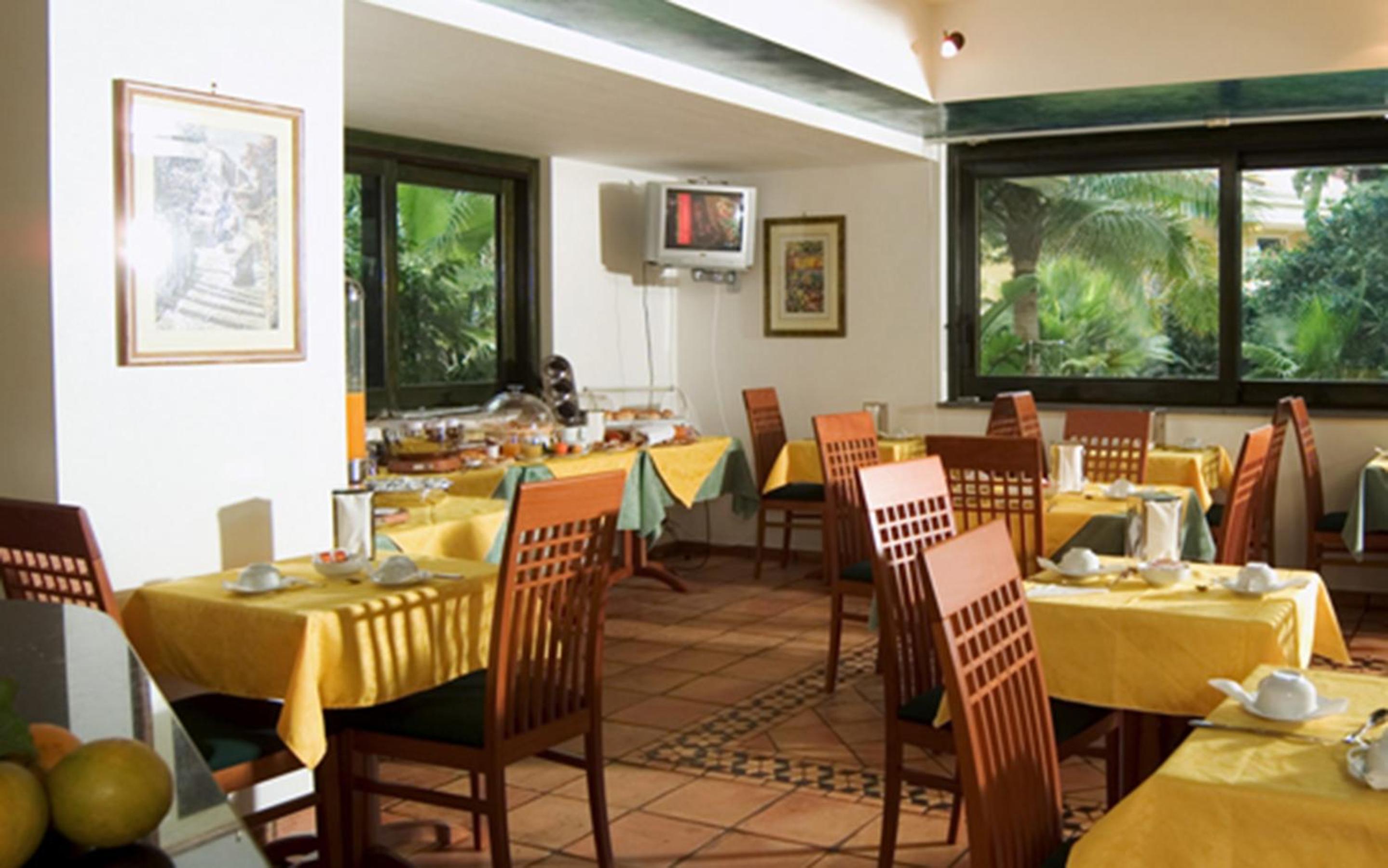Фото Hotel Borgo Verde