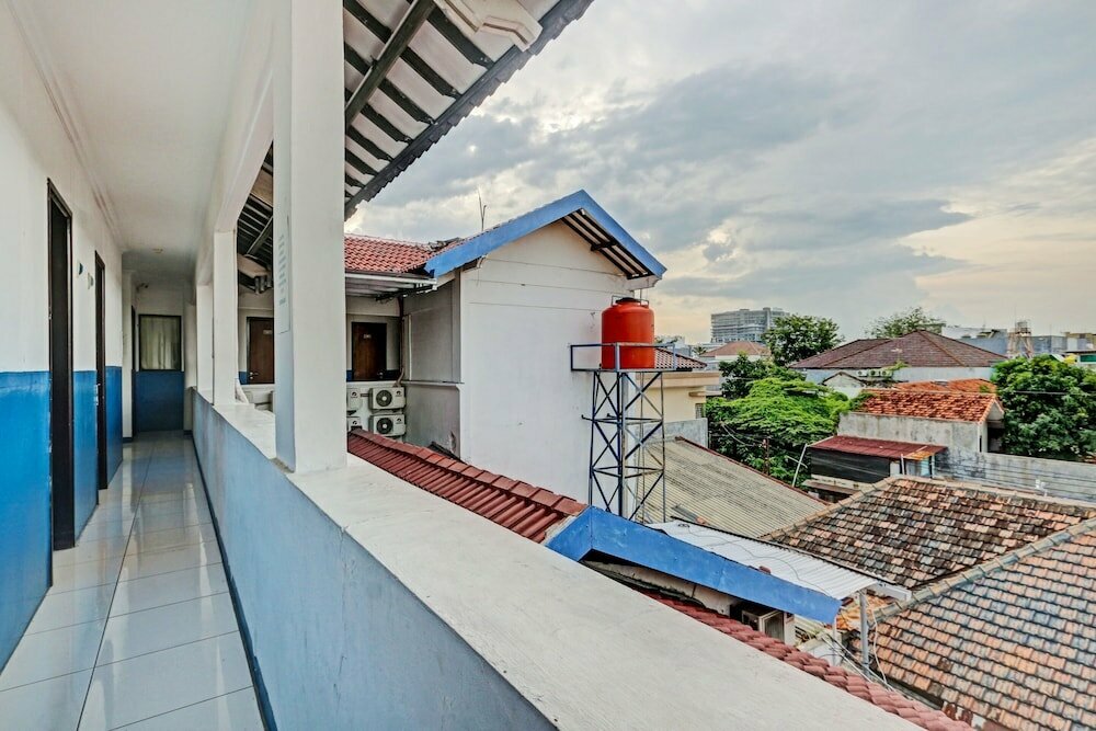 Hotel Super Oyo 90426 Near Mall Ciputra 2, Semarang, photo