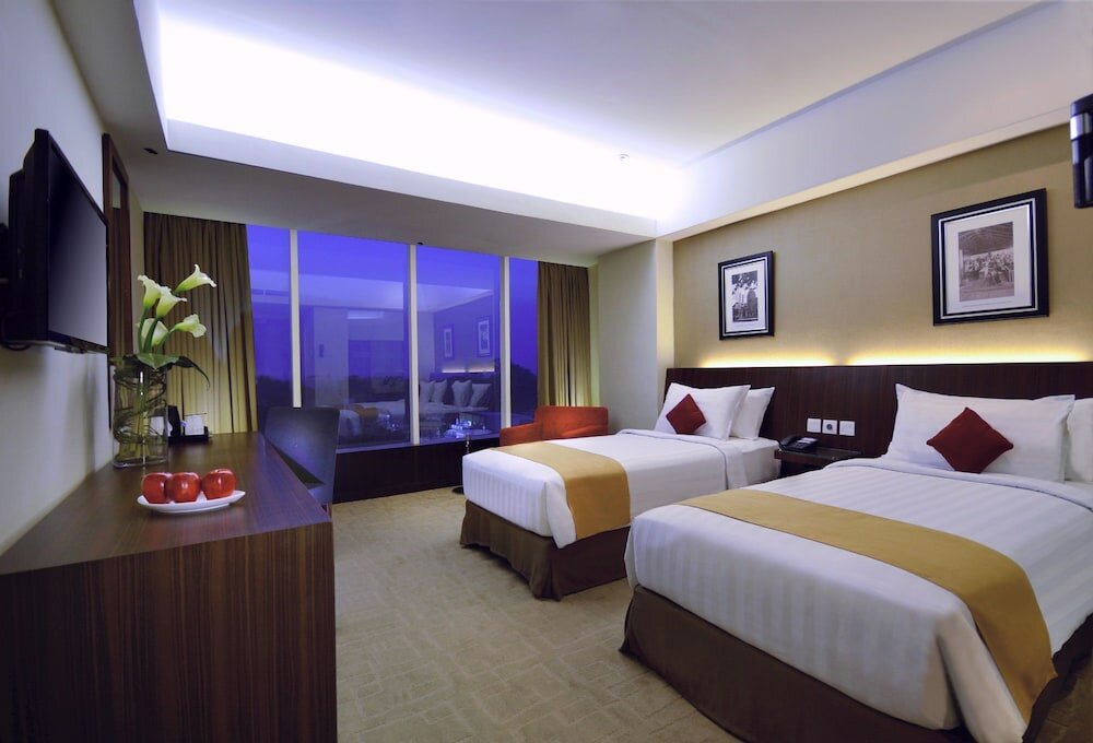 Фото Aston Madiun Hotel & Conference Center