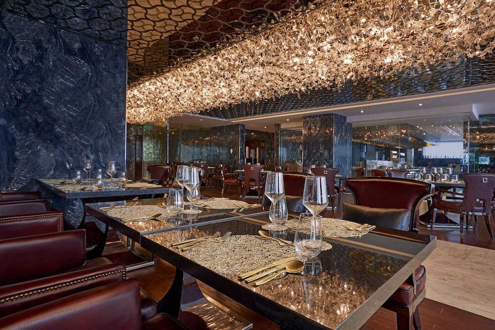 Фото Renaissance Dhaka Gulshan Hotel