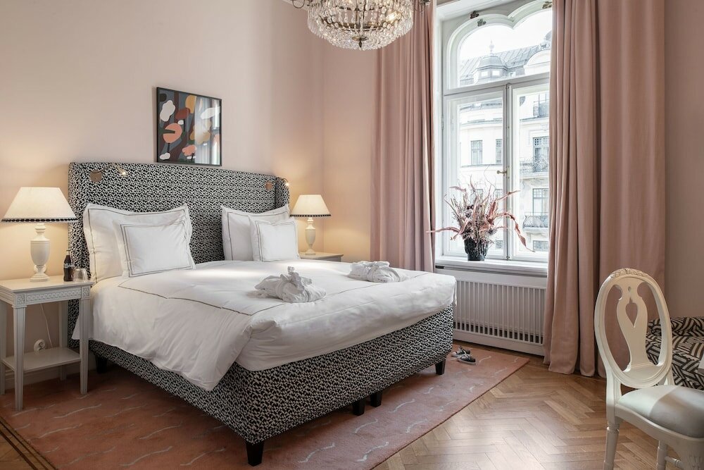 Фото The Sparrow Hotel