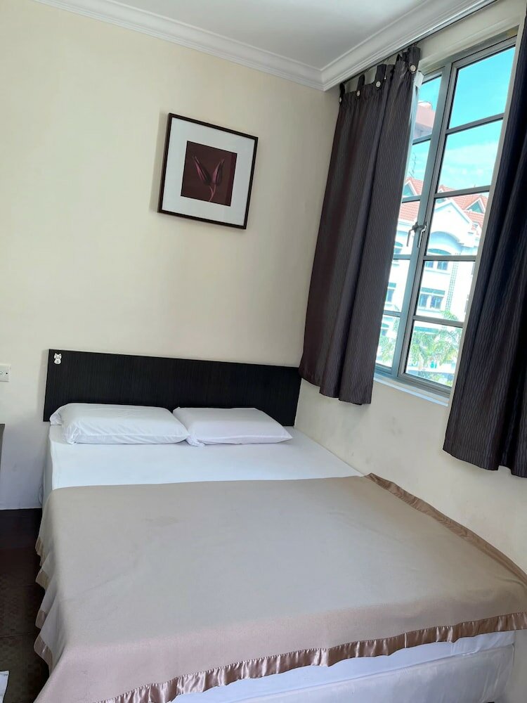 Фото Amrise Hotel