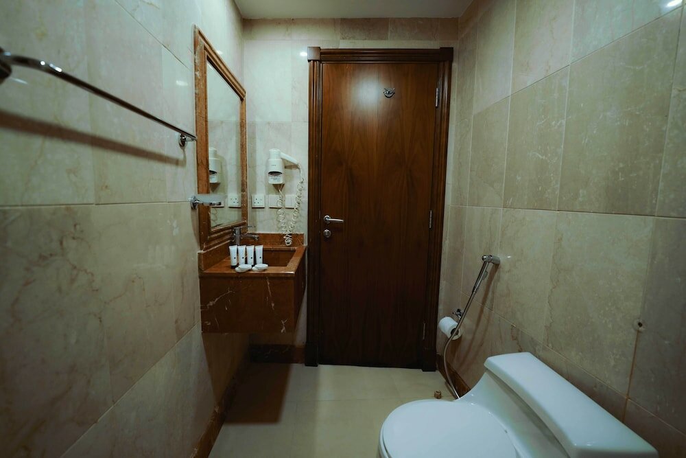 Фото Nour Al Thuria Hotel