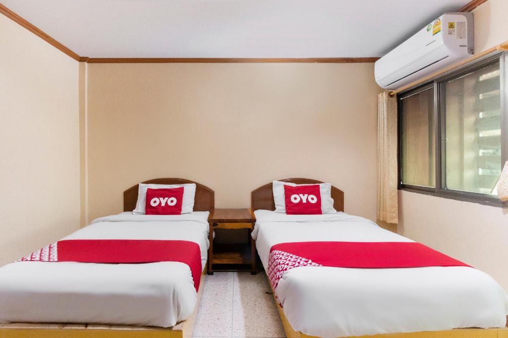 Фото Chaiyaphruk Grand Hotel