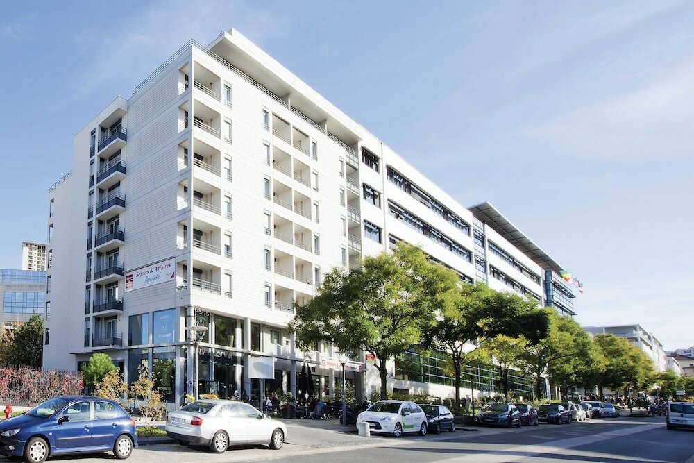 Фото Séjours & Affaires Lyon Park Lane