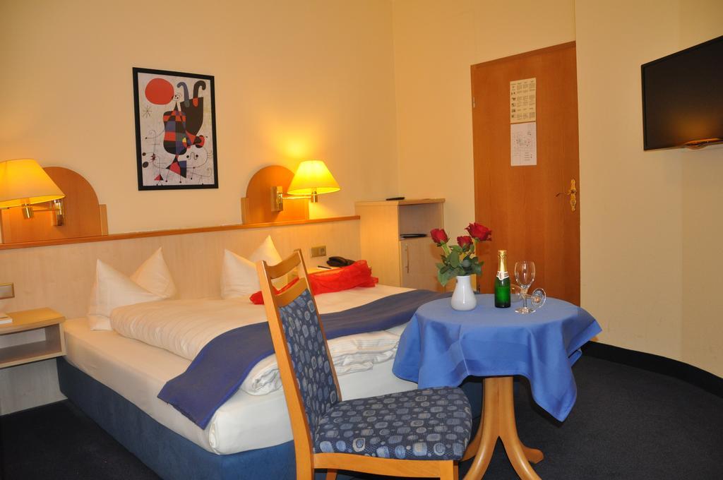 Фото City Partner Hotel Strauss