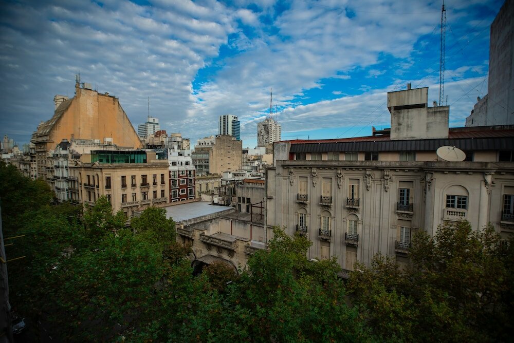 Фото Milhouse Avenue