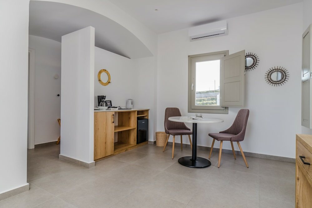 Фото Symphony Suites