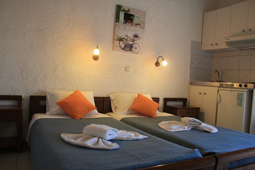 Фото Violetta Hotel