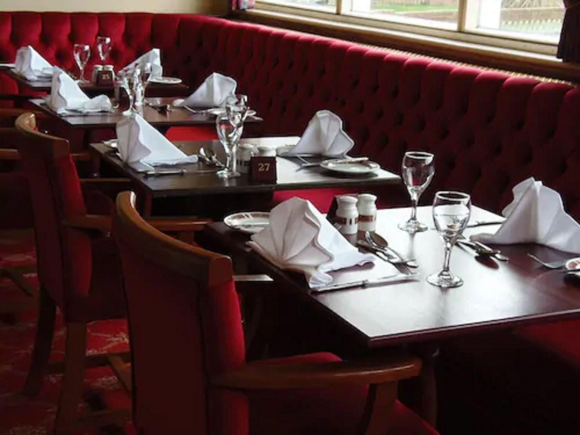 Фото Potters International Hotel