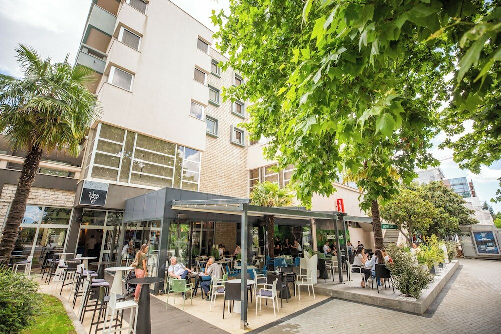 Фото Hotel Brotnjo